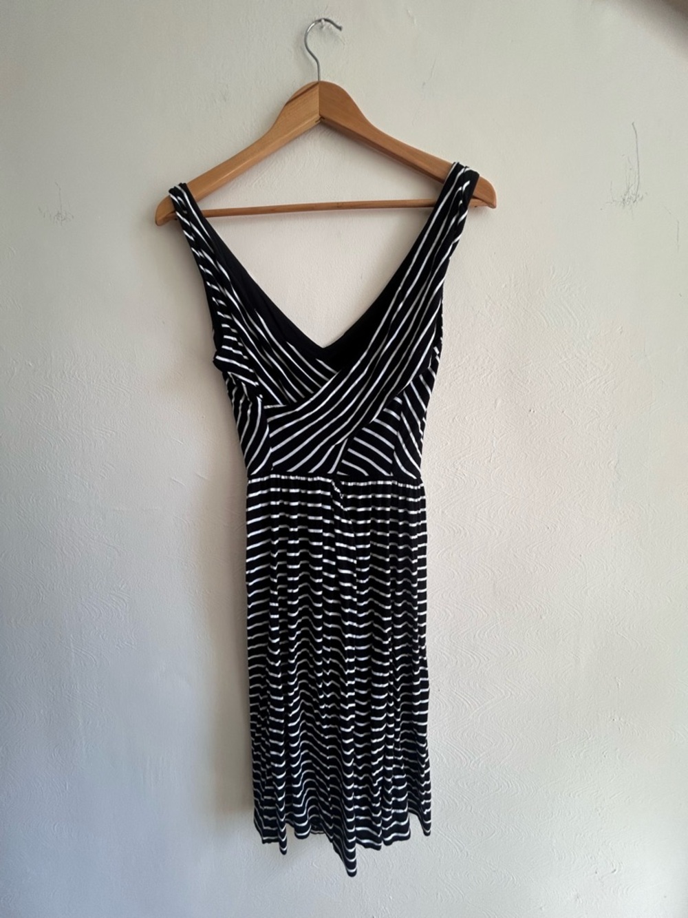 LOFT ANN TAYLOR Striped Wrap Front Criss Cross Back Dress M - Picture 3 of 7